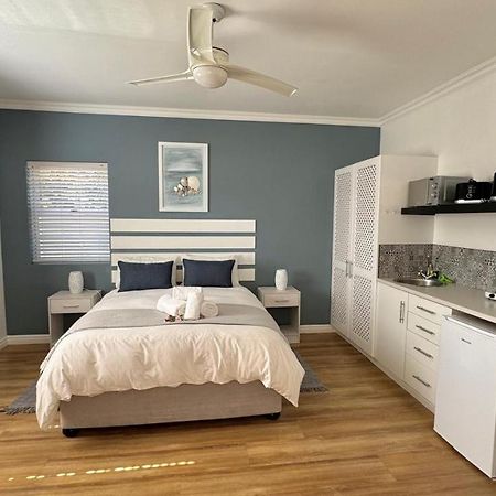 Plett57 - Self Catering - Room No1 Plettenberg Bay Bagian luar foto