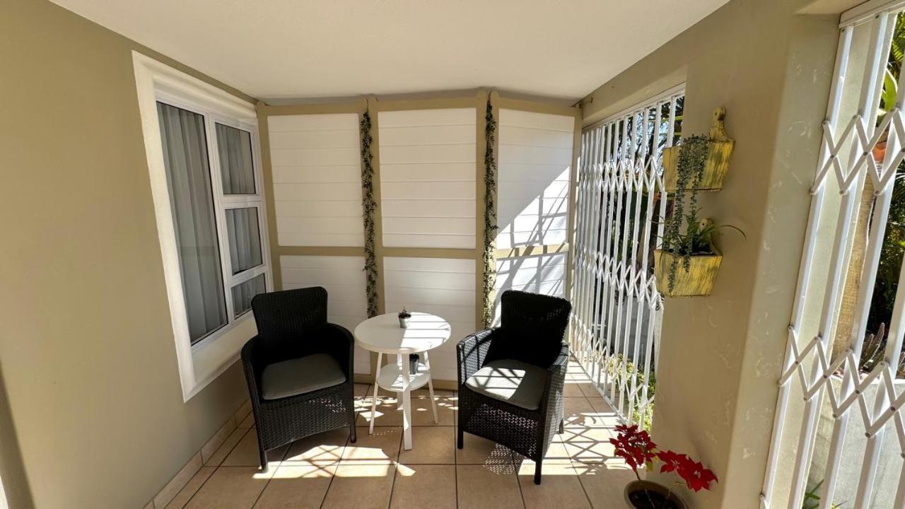 Plett57 - Self Catering - Room No1 Plettenberg Bay Bagian luar foto